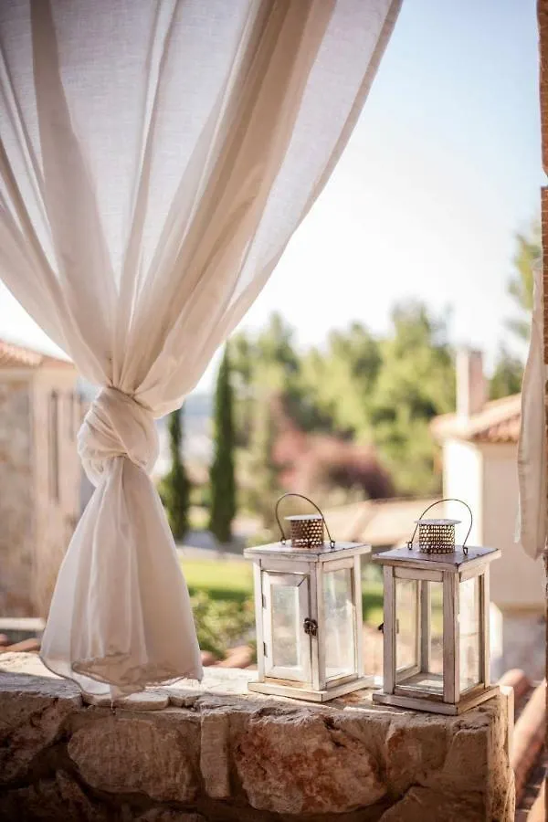 Luxurious Stone House Villa Siviri 0*,